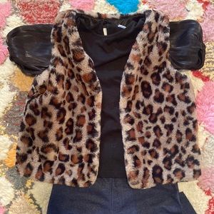 Cat & Jack Fuzzy leopard vest